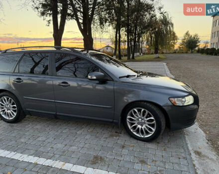 Вольво В50 2008 в Рава-Русская на Automoto.ua Серый Вольво В50, объемом двигателя 2 л и пробегом 418 тыс. км за 5499 $, фото 26 на Automoto.ua