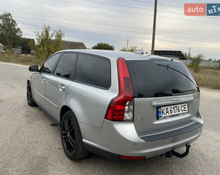 Сірий Вольво V50, об'ємом двигуна 2 л та пробігом 241 тис. км за 7500 $, фото 13 на Automoto.ua