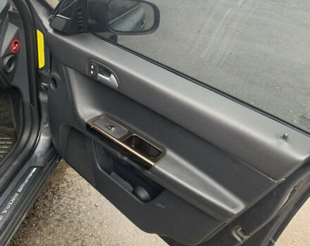 Серый Вольво В50, объемом двигателя 1.56 л и пробегом 263 тыс. км за 5500 $, фото 7 на Automoto.ua