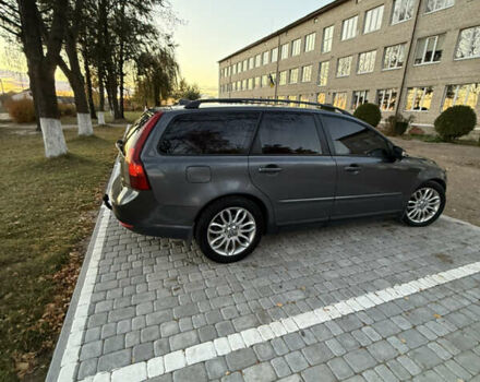 Вольво В50 2008 в Рава-Русская на Automoto.ua Серый Вольво В50, объемом двигателя 2 л и пробегом 418 тыс. км за 5499 $, фото 10 на Automoto.ua