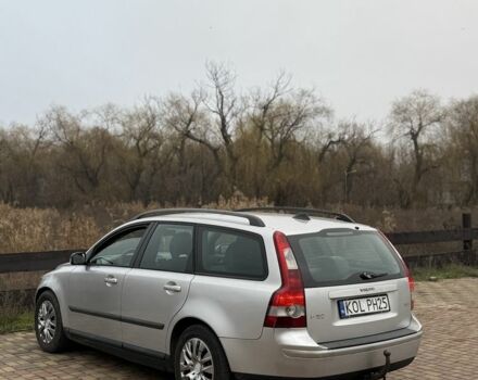 Серый Вольво В50, объемом двигателя 2 л и пробегом 190 тыс. км за 3250 $, фото 5 на Automoto.ua