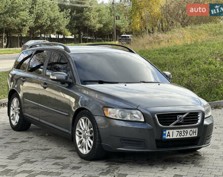 Вольво В50 2008 в Новояворовск на Automoto.ua Серый Вольво В50, объемом двигателя 2 л и пробегом 420 тыс. км за 5600 $, фото 3 на Automoto.ua