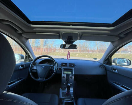 Серый Вольво В50, объемом двигателя 1.98 л и пробегом 205 тыс. км за 6500 $, фото 23 на Automoto.ua