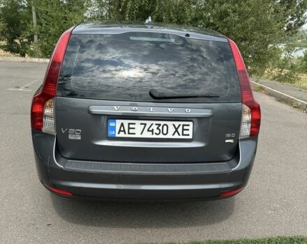 Серый Вольво В50, объемом двигателя 1.6 л и пробегом 270 тыс. км за 6800 $, фото 1 на Automoto.ua