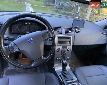 Серый Вольво В50, объемом двигателя 1.56 л и пробегом 156 тыс. км за 6500 $, фото 14 на Automoto.ua