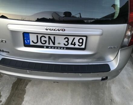 Серый Вольво В50, объемом двигателя 2 л и пробегом 301 тыс. км за 5674 $, фото 5 на Automoto.ua