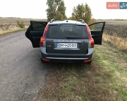 Серый Вольво В50, объемом двигателя 1.6 л и пробегом 260 тыс. км за 7000 $, фото 13 на Automoto.ua