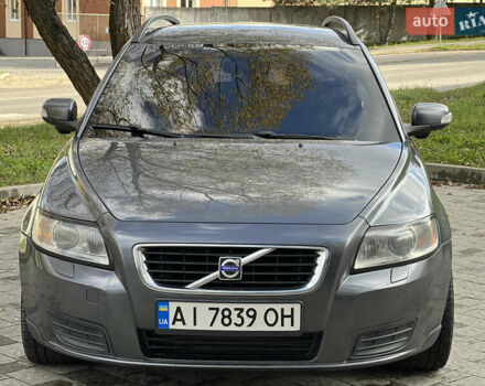 Вольво В50 2008 в Новояворовск на Automoto.ua Серый Вольво В50, объемом двигателя 2 л и пробегом 420 тыс. км за 5600 $, фото 2 на Automoto.ua