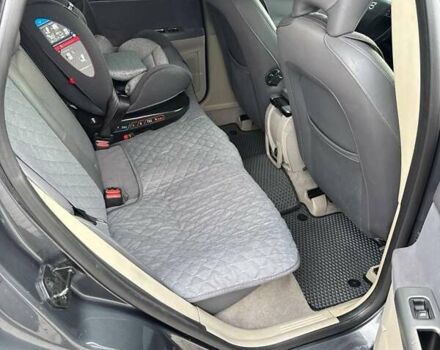 Сірий Вольво V50, об'ємом двигуна 2 л та пробігом 339 тис. км за 7500 $, фото 12 на Automoto.ua