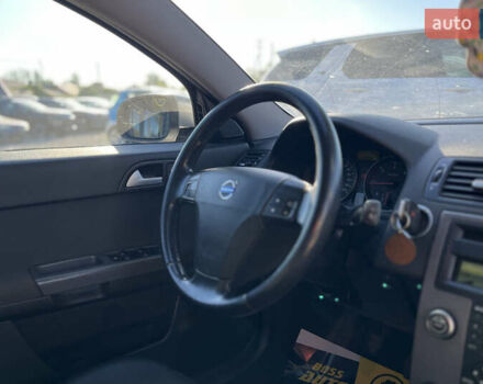 Серый Вольво В50, объемом двигателя 1.56 л и пробегом 217 тыс. км за 7000 $, фото 26 на Automoto.ua