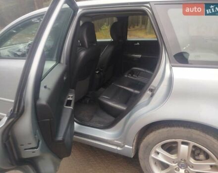 Серый Вольво В50, объемом двигателя 2.4 л и пробегом 277 тыс. км за 7300 $, фото 3 на Automoto.ua