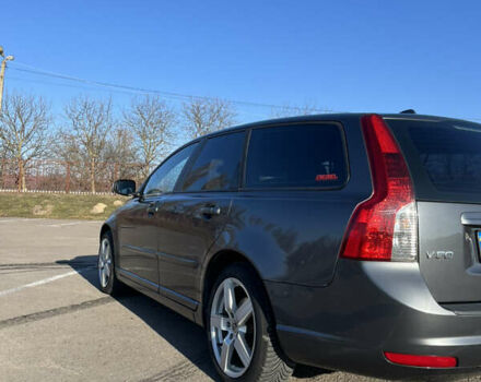 Серый Вольво В50, объемом двигателя 1.98 л и пробегом 205 тыс. км за 6500 $, фото 9 на Automoto.ua