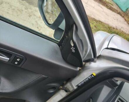 Серый Вольво В50, объемом двигателя 1.56 л и пробегом 280 тыс. км за 5700 $, фото 2 на Automoto.ua