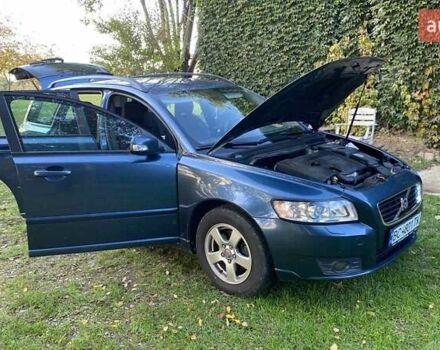 Серый Вольво В50, объемом двигателя 1.56 л и пробегом 156 тыс. км за 6500 $, фото 6 на Automoto.ua