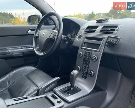 Сірий Вольво V50, об'ємом двигуна 2 л та пробігом 241 тис. км за 7500 $, фото 21 на Automoto.ua