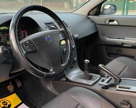 Серый Вольво В50, объемом двигателя 1.6 л и пробегом 217 тыс. км за 6800 $, фото 7 на Automoto.ua