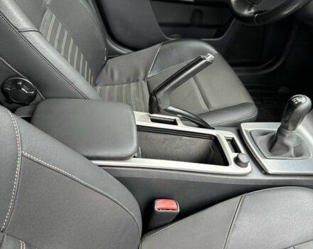 Серый Вольво В50, объемом двигателя 1.6 л и пробегом 270 тыс. км за 6800 $, фото 17 на Automoto.ua