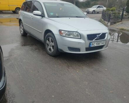 Серый Вольво В50, объемом двигателя 1.6 л и пробегом 280 тыс. км за 8000 $, фото 5 на Automoto.ua