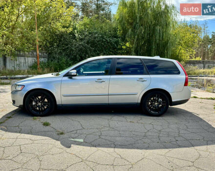 Сірий Вольво V50, об'ємом двигуна 2 л та пробігом 241 тис. км за 7500 $, фото 20 на Automoto.ua