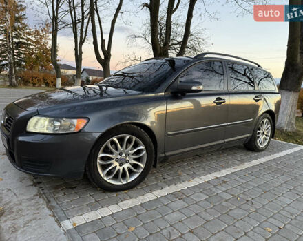 Вольво В50 2008 в Рава-Русская на Automoto.ua Серый Вольво В50, объемом двигателя 2 л и пробегом 418 тыс. км за 5499 $, фото 2 на Automoto.ua