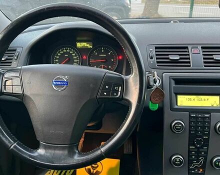 Серый Вольво В50, объемом двигателя 1.6 л и пробегом 217 тыс. км за 6800 $, фото 10 на Automoto.ua