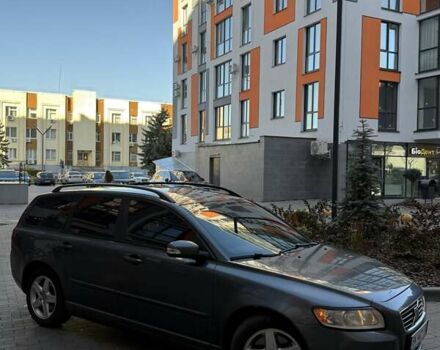 Сірий Вольво V50, об'ємом двигуна 2 л та пробігом 255 тис. км за 7400 $, фото 6 на Automoto.ua