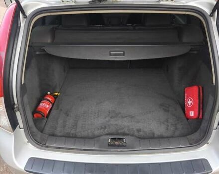 Серый Вольво В50, объемом двигателя 1.56 л и пробегом 280 тыс. км за 5700 $, фото 14 на Automoto.ua