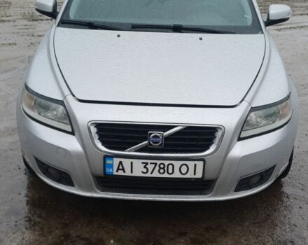 Сірий Вольво V50, об'ємом двигуна 2 л та пробігом 242 тис. км за 6500 $, фото 1 на Automoto.ua