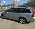 Сірий Вольво V50, об'ємом двигуна 2 л та пробігом 230 тис. км за 4400 $, фото 2 на Automoto.ua