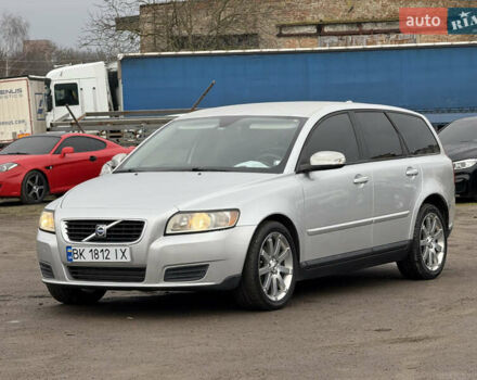 Сірий Вольво V50, об'ємом двигуна 1.6 л та пробігом 230 тис. км за 5999 $, фото 2 на Automoto.ua