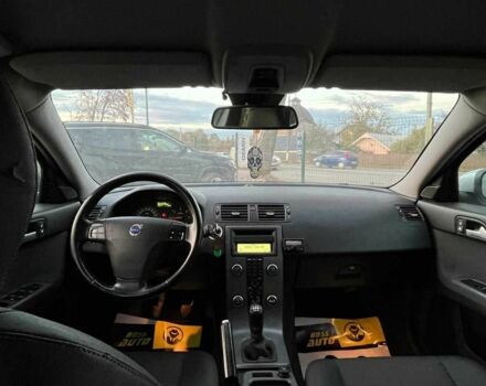 Серый Вольво В50, объемом двигателя 1.6 л и пробегом 217 тыс. км за 6800 $, фото 8 на Automoto.ua