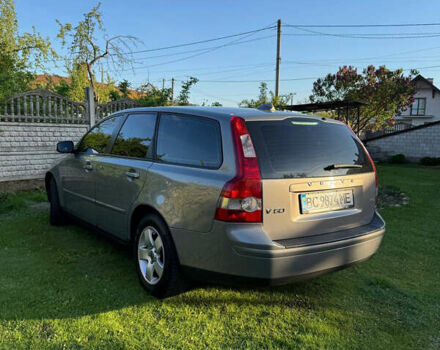 Серый Вольво В50, объемом двигателя 1.6 л и пробегом 276 тыс. км за 5800 $, фото 4 на Automoto.ua