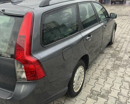 Серый Вольво В50, объемом двигателя 1.6 л и пробегом 323 тыс. км за 4999 $, фото 11 на Automoto.ua