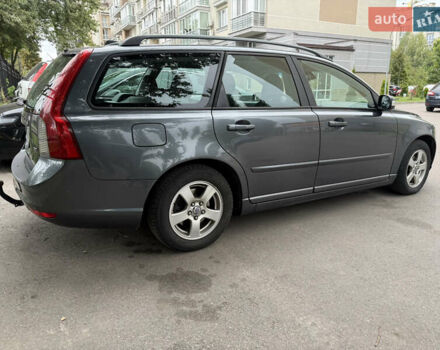 Вольво В50 2008 в Киеве на Automoto.ua Серый Вольво В50, объемом двигателя 1.56 л и пробегом 283 тыс. км за 6700 $, фото 3 на Automoto.ua