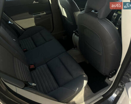 Сірий Вольво V50, об'ємом двигуна 1.6 л та пробігом 232 тис. км за 4800 $, фото 27 на Automoto.ua