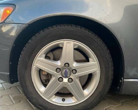 Сірий Вольво V50, об'ємом двигуна 2 л та пробігом 253 тис. км за 7900 $, фото 12 на Automoto.ua