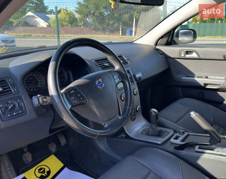 Серый Вольво В50, объемом двигателя 1.56 л и пробегом 217 тыс. км за 7000 $, фото 10 на Automoto.ua