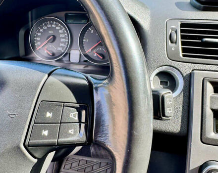 Сірий Вольво V50, об'ємом двигуна 2 л та пробігом 241 тис. км за 7500 $, фото 8 на Automoto.ua