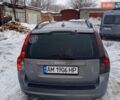 Серый Вольво В50, объемом двигателя 1.6 л и пробегом 350 тыс. км за 6600 $, фото 5 на Automoto.ua