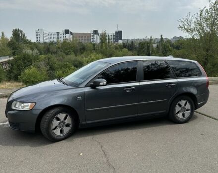 Серый Вольво В50, объемом двигателя 1.6 л и пробегом 270 тыс. км за 6800 $, фото 5 на Automoto.ua