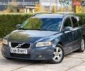 Серый Вольво В50, объемом двигателя 1.6 л и пробегом 243 тыс. км за 5600 $, фото 1 на Automoto.ua