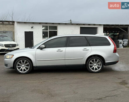 Сірий Вольво V50, об'ємом двигуна 1.6 л та пробігом 230 тис. км за 5999 $, фото 21 на Automoto.ua