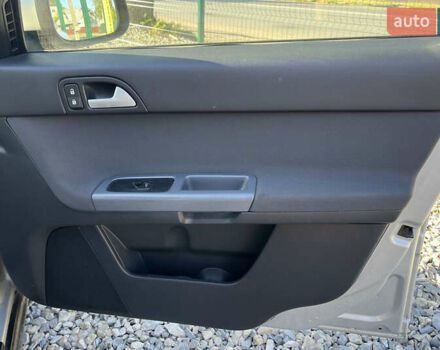 Серый Вольво В50, объемом двигателя 1.56 л и пробегом 217 тыс. км за 7000 $, фото 23 на Automoto.ua