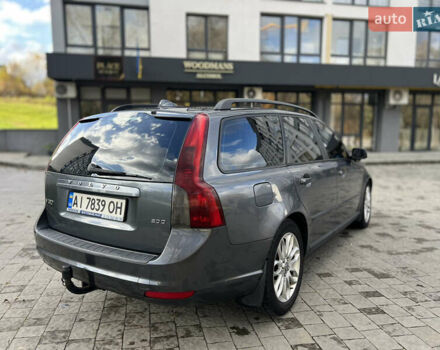 Вольво В50 2008 в Новояворовск на Automoto.ua Серый Вольво В50, объемом двигателя 2 л и пробегом 420 тыс. км за 5600 $, фото 8 на Automoto.ua