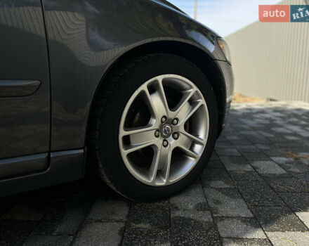 Сірий Вольво V50, об'ємом двигуна 1.6 л та пробігом 232 тис. км за 4800 $, фото 9 на Automoto.ua