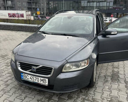 Серый Вольво В50, объемом двигателя 1.6 л и пробегом 323 тыс. км за 4999 $, фото 3 на Automoto.ua