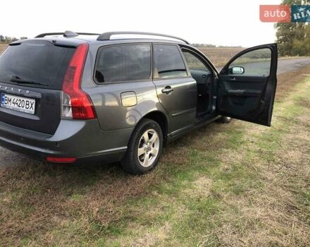 Серый Вольво В50, объемом двигателя 1.6 л и пробегом 260 тыс. км за 7000 $, фото 7 на Automoto.ua