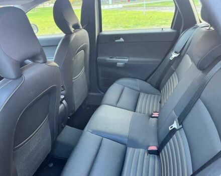 Серый Вольво В50, объемом двигателя 1.8 л и пробегом 214 тыс. км за 6900 $, фото 3 на Automoto.ua