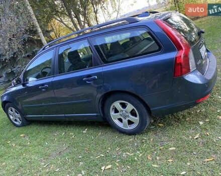 Серый Вольво В50, объемом двигателя 1.56 л и пробегом 156 тыс. км за 6500 $, фото 4 на Automoto.ua