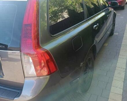 Серый Вольво В50, объемом двигателя 1.56 л и пробегом 383 тыс. км за 6200 $, фото 9 на Automoto.ua